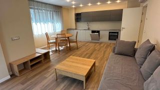 Tres habitaciones Alquileres, Este, Sofía