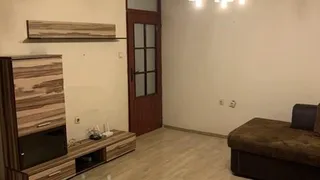 Двустаен Наеми, Белите брези, София
