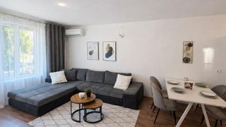 Dreizimmerwohnung Verleih, Der Kühlschrank, Sofia (10)