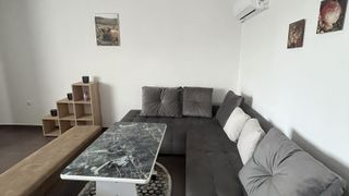 Модерен ДВУСТАЕН апартамент в района на Центъра (2)