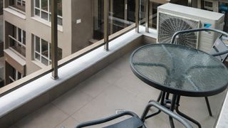 Прекрасен ДВУСТАЕН  апартамент в кв. Кючук Париж (9)