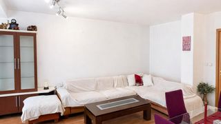 Dreizimmerwohnung Verleih, Kolchosmarkt, Warna (2)