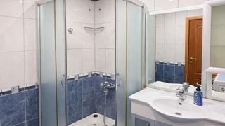 Dreizimmerwohnung Verleih, Kolchosmarkt, Warna (10)