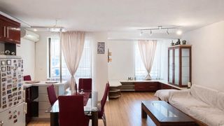 Dreizimmerwohnung Verleih, Kolchosmarkt, Warna