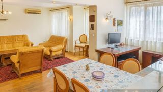 Тристаен Наеми, Чаталджа, Варна (2)