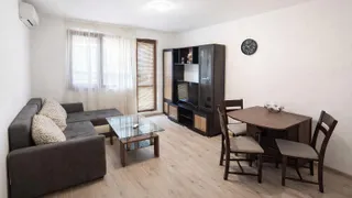 Тристаен Наеми, Бриз, Варна