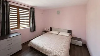 Two-bedroom Rentals, Asparuhovo, Varna (4)