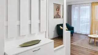 Тристаен Наеми, Конфуто, Варна (9)