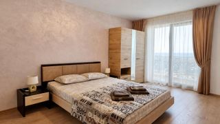 Тристаен апартамент  в гр.Варна, м-т Ален мак!  (5)