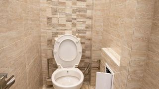 Тристаен апартамент в кв.  Каменица 1 (6)