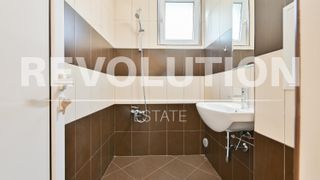 Dreizimmerwohnung Verleih, Zentrum - Nationaler Kulturpalast, Sofia (9)