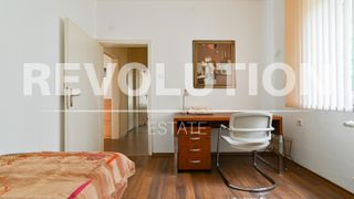 Dreizimmerwohnung Verleih, Zentrum - Nationaler Kulturpalast, Sofia (8)