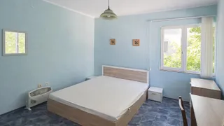 Тристаен Наеми, Център, Варна (4)