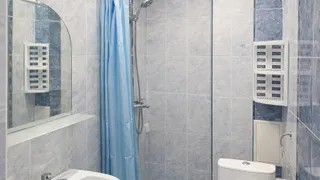 Тристаен Наеми, Център, Варна (8)