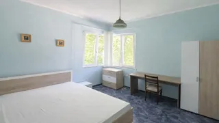 Тристаен Наеми, Център, Варна (5)