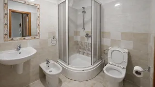 Тристаен Наеми, Винс, Варна (6)