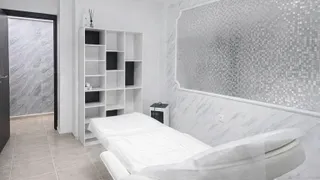 Магазин Наеми, Автогара, Варна (4)