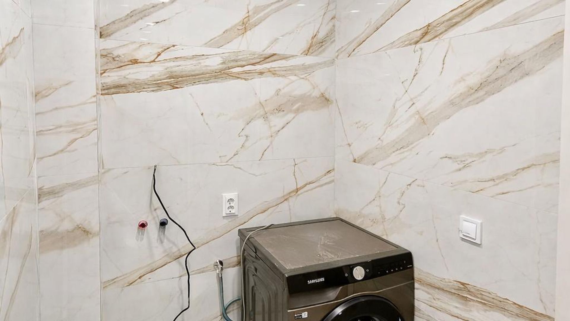 image_1786350907783_9015705390347966.jpg