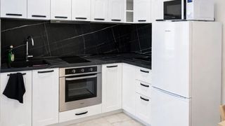 Двустаен Наеми, Бриз, Варна