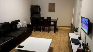 Тристаен апартамент в кв. Кючук Париж (8)