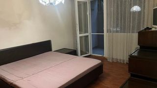 Тристаен апартамент в кв. Кючук Париж (5)