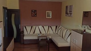 Двустаен апартамент в ж.к. Люлин 9. (2)
