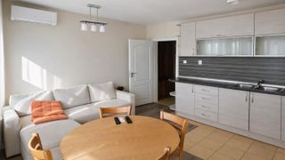 Two-bedroom Rentals, HEI, Varna (6)