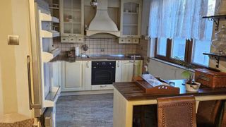 Тристаен апартамент в Центъра на София. (3)