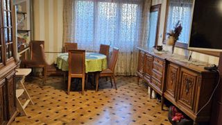 Тристаен апартамент в Центъра на София.