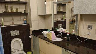 Тристаен апартамент в Центъра на София. (5)