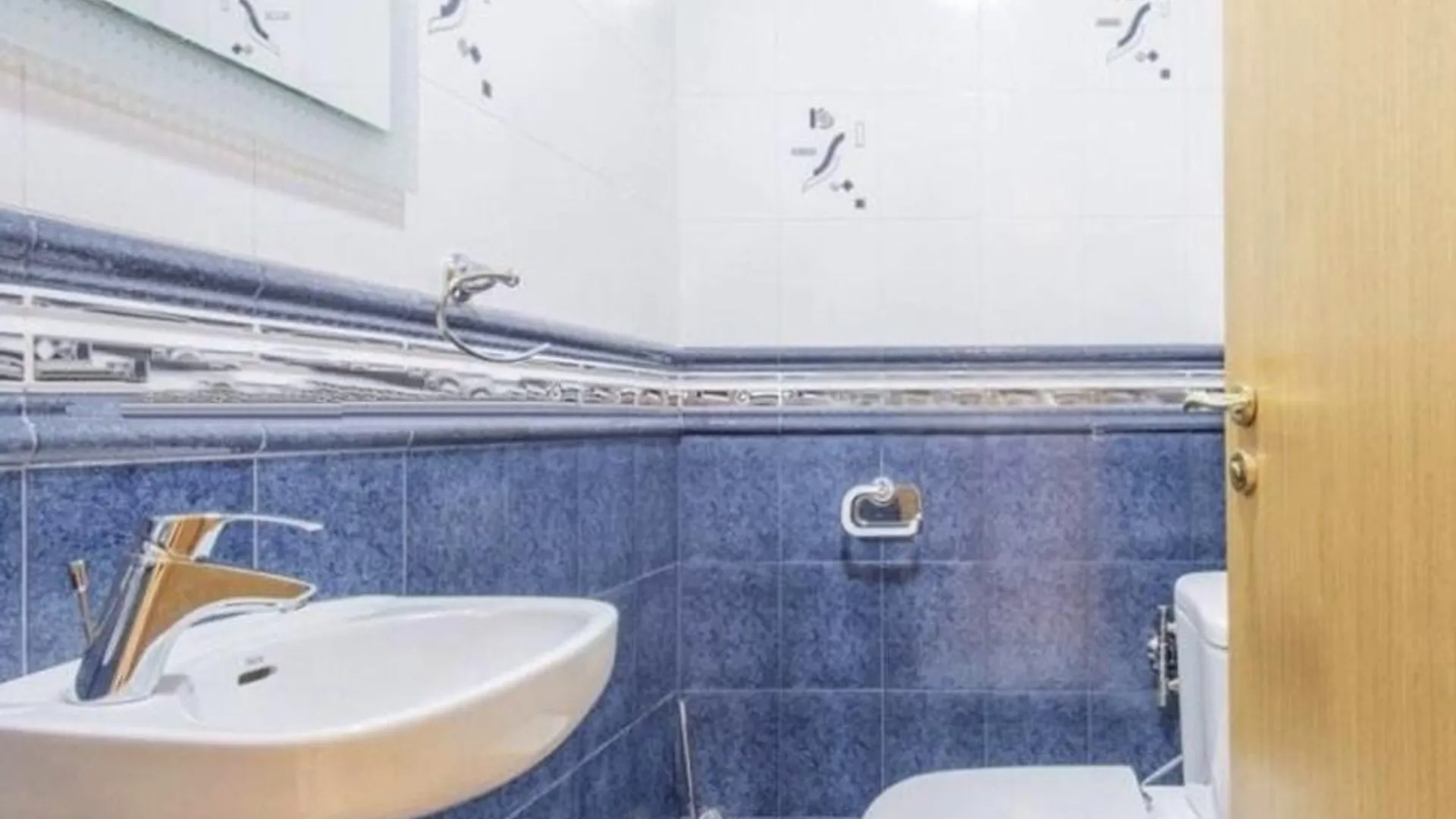 Three-room Rentals, Buxton, Sofia – photo 5