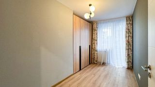 Четиристаен апартамент в ж.к. Кръстова вада (6)