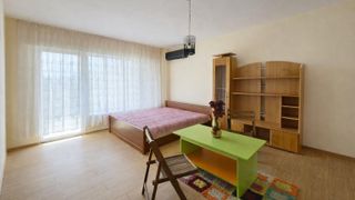 Тристаен апартамент в жк. Изгрев (4)