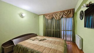Тристаен апартамент в района на Центъра (4)