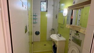 Тристаен апартамент в ж.к. Младост 1.   (8)