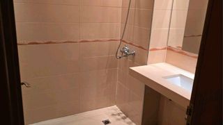 Тристаен апартамент в ж.к. Борово.  (8)