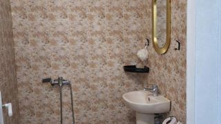 Двустаен апартамент под наем в кв. Южен (4)