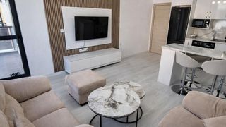 Двустаен апартамент в затворен комплекс в кв. Остромила (9)