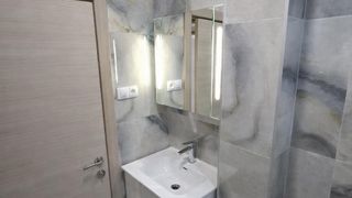 Двустаен апартамент в затворен комплекс в кв. Остромила (7)
