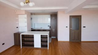 Тристаен апартамент  в гр.Варна, Бриз!  (3)