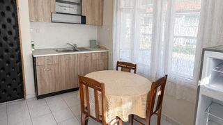 Етаж от къща  в гр.Варна, Аспарухово!  (4)