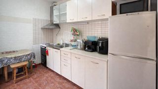 Двустаен апартамент  в гр.Варна, Окръжна болница!  (2)