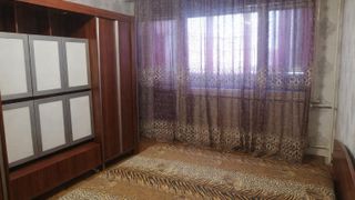 Тристаен апартамент в ж.к. Хаджи Димитър. (5)