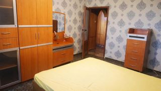 Тристаен апартамент в ж.к. Хаджи Димитър. (3)
