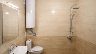 Двустаен апартамент в кв. Остромила (4)
