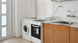Етаж от къща Наеми, Център, Варна (2)
