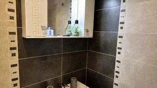 Двустаен апартамент в ж.к. Банишора (8)