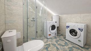 Тристаен Наеми, Възраждане 3, Варна (7)