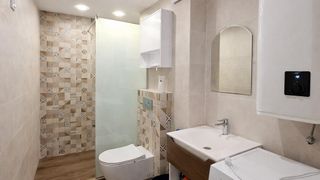Тристаен Наеми, Спортна зала, Варна (6)