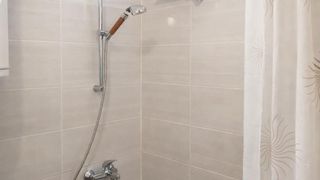 Тристаен Наеми, Център, Варна (6)